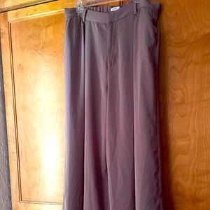 Viral wide legged pants